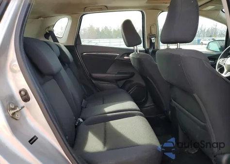 2015 Honda Fit Ex z USA, uszkodzony, nr VIN 3HGGK5H80FM739571